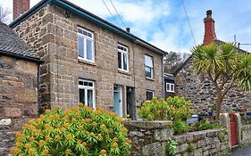 Finest Retreats - Cosy Mousehole Cottage With Sea Views